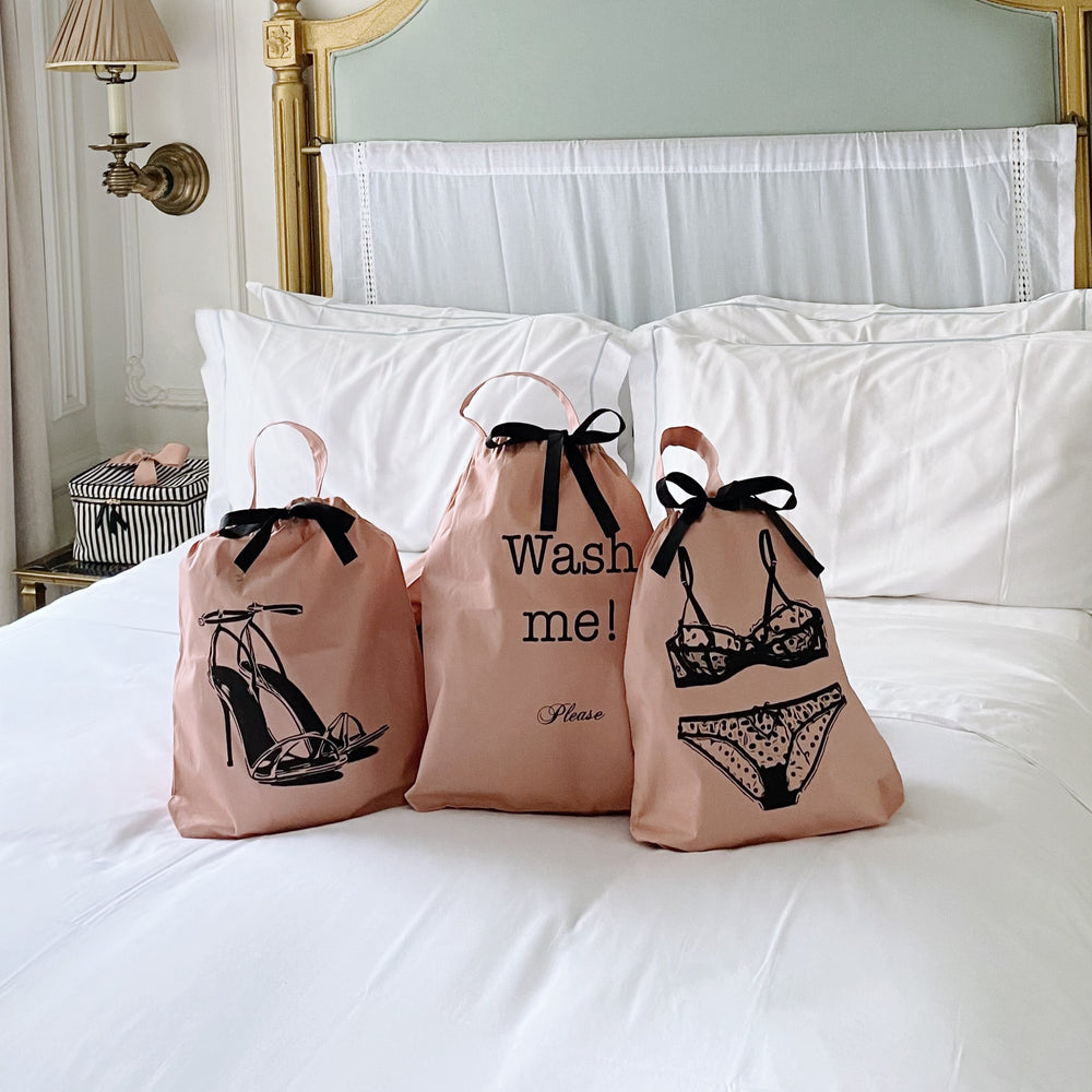 
                                      
                                        Polkadot Lingerie Travel Bag, Pink/Blush | Bag-all Europe
                                      
                                    