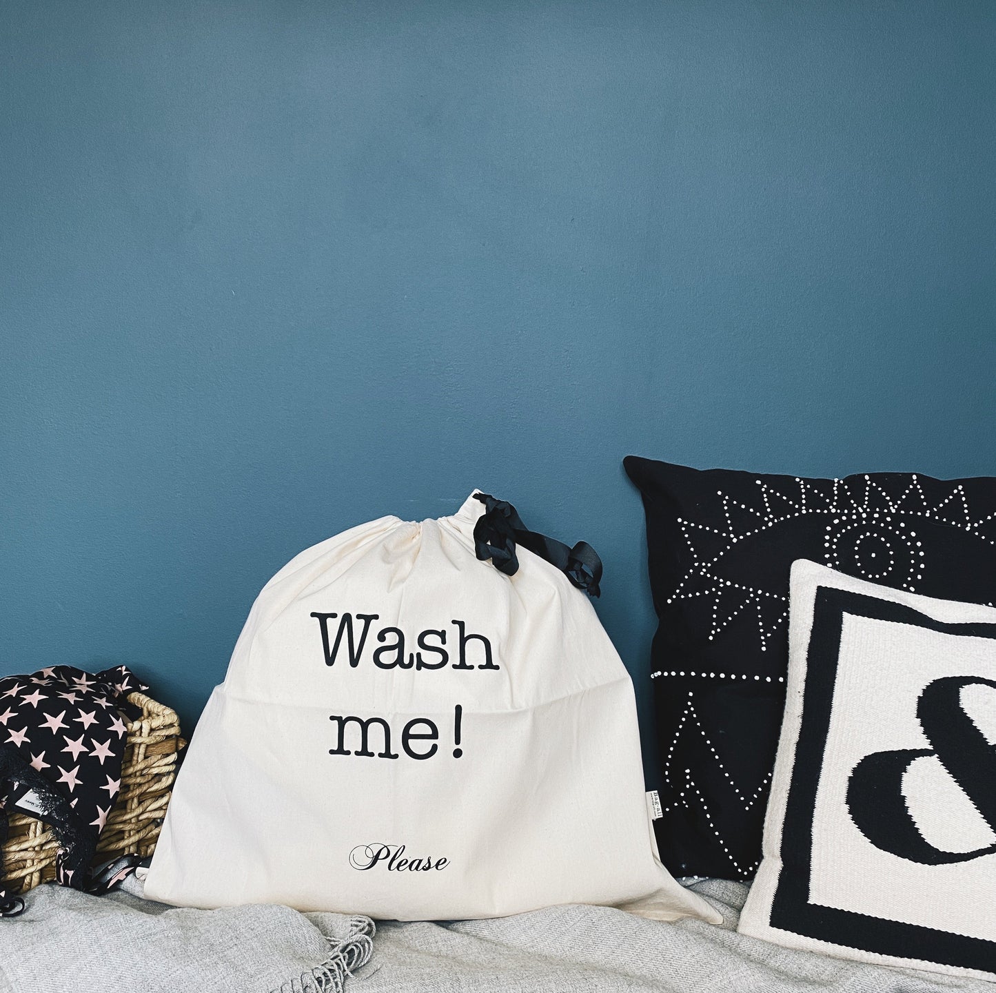 Wash me laundry bag for your laundry. 