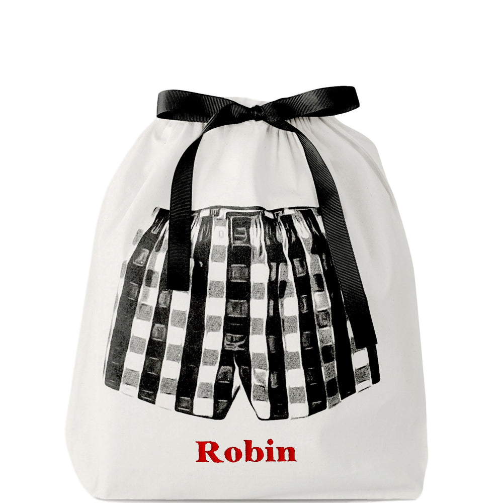 
                                      
                                        Boxer Shorts Bag with "Robin" monogrammed on the bottom. 
                                      
                                    